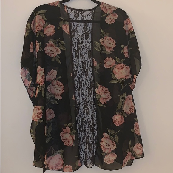 Floral Cape - Picture 4 of 5